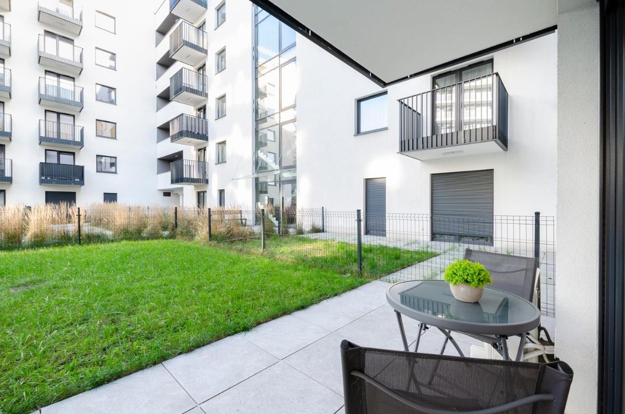 Sky Home- Green Apartament -Manufaktura, Bezplatny Parking, Klimatyzacja, Dostep Na Kod Lodz  Exterior photo